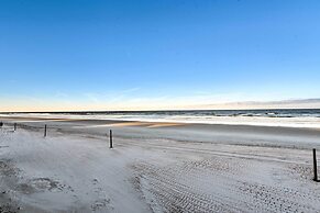 Balcony w/ Ocean Views: Daytona Beach Gem w/ Perks