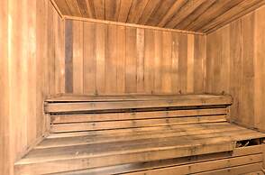 Balcony w/ Ocean Views: Daytona Beach Gem w/ Perks