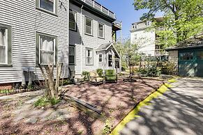 Explore Dtwn, Parks & Colleges: Cozy Worcester Apt