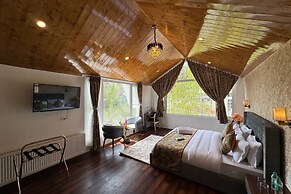 MOUSTACHE HOSTEL PAHALGAM