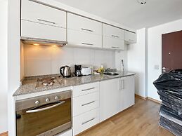 Studio Apartment on 13th Floor With Balcony Terrace