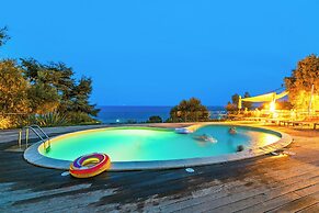 Holiday Resort Balzi Rossi