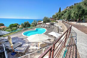 Holiday Resort Balzi Rossi