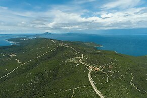 Island Top Sea View Estate
