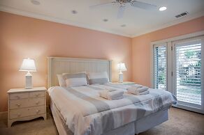 11 Cedar Waxwing at The Sea Pines Resort