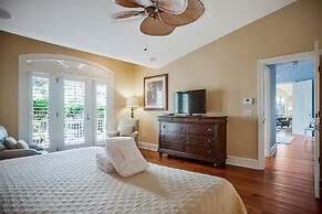 11 Cedar Waxwing at The Sea Pines Resort