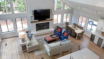 9 Sandhill Crane at The Sea Pines Resort