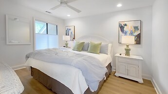 9 Sandhill Crane at The Sea Pines Resort