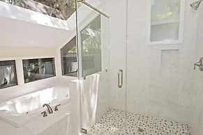 9 Sandhill Crane at The Sea Pines Resort