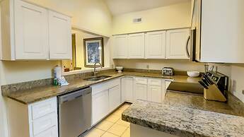 8 Ruddy Turnstone at The Sea Pines Resort