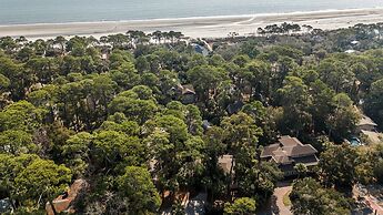 2 Spotted Sandpiper at The Sea Pines Resort