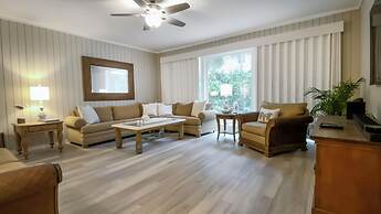 2 Spotted Sandpiper at The Sea Pines Resort