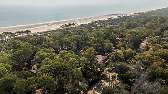 2 Spotted Sandpiper at The Sea Pines Resort