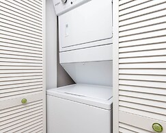 Island Winds West 380 3 Bedroom Condo