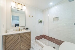 Bungalow Off Floyd St In The Heart Of Covington 3 Bedroom Bungalow