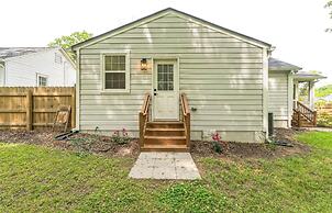 Bungalow Off Floyd St In The Heart Of Covington 3 Bedroom Bungalow