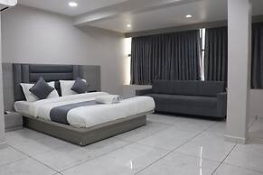 Hotel R K villa