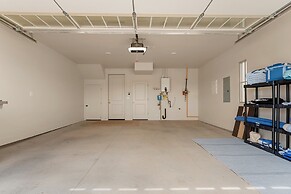 Alys At Desert Color 4 Bedroom Townhouse