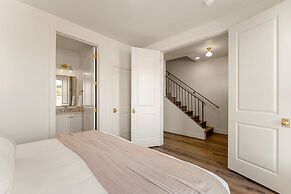 Alys At Desert Color 4 Bedroom Townhouse