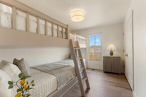 Alys At Desert Color 4 Bedroom Townhouse