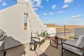 Alys At Desert Color 4 Bedroom Townhouse