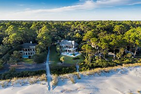 16 Spotted Sandpiper at The Sea Pines Resort