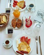 Risus Hotel