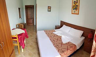 Risus Hotel