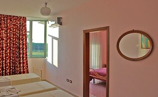 Risus Hotel