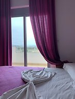 Risus Hotel