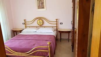 Risus Hotel
