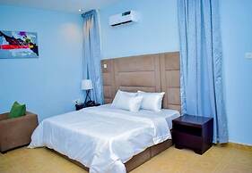 MAINSTAY LUXURY APARTMENTS