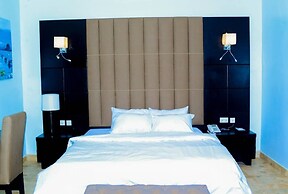 MAINSTAY LUXURY APARTMENTS