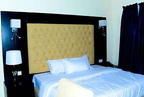 MAINSTAY LUXURY APARTMENTS
