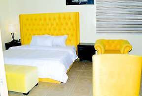 MAINSTAY LUXURY APARTMENTS