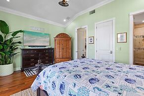 Outriggers 18- Happy Daze