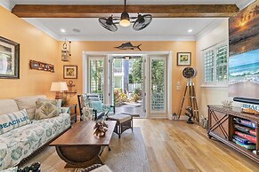 Outriggers 18- Happy Daze