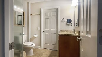 1914 South Beach Club at The Sea Pines Resort