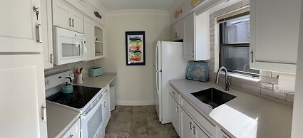 2410 Lighthouse Tennis at The Sea Pines Resort