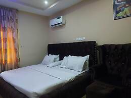 Paradise  Hotel and Suites