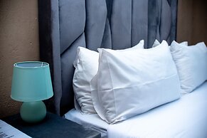 LUGOGO GUESTHOUSE