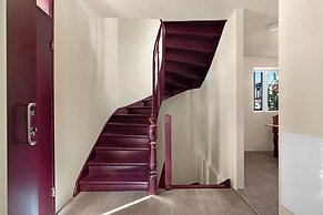 Central Guest House - Private bedroom