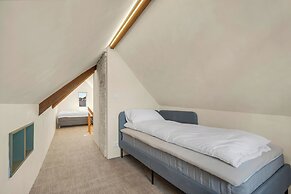 Central Guest House - Private bedroom