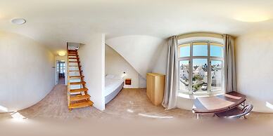 Central Guest House - Private bedroom