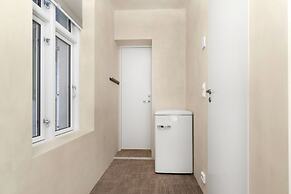 Central Guest House - Private bedroom