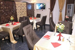 Plot 400 Luxury Apartments