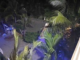 Octagon Beach Resort Pondicherry