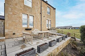 Mount Cottage, 5-beds, Sleeps 10, Pet Friendly