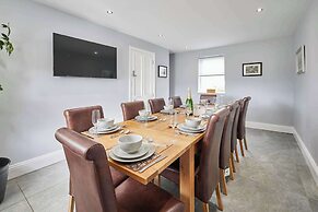 Mount Cottage, 5-beds, Sleeps 10, Pet Friendly