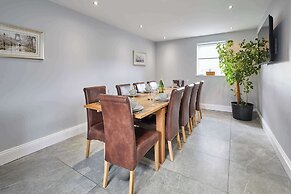 Mount Cottage, 5-beds, Sleeps 10, Pet Friendly